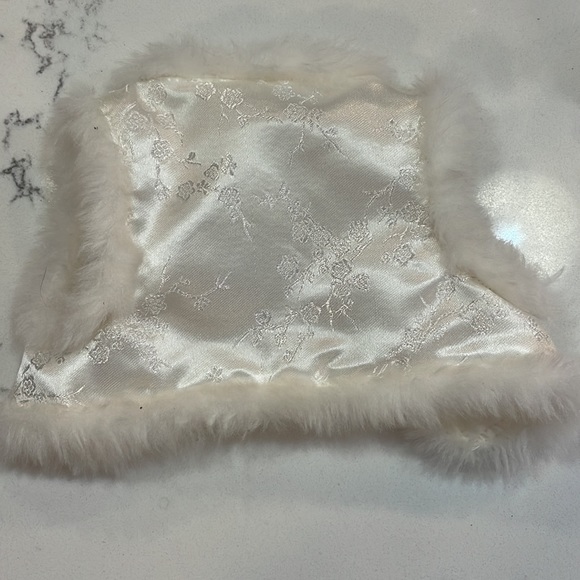 VINTAGE American Girl Doll Winter White Outfit RETIRED - Picture 3 of 12